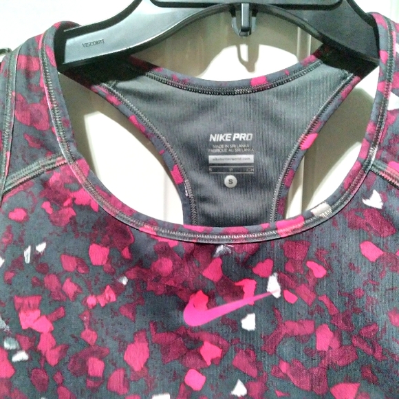 Nike athletic bra Size S - Picture 4 of 7